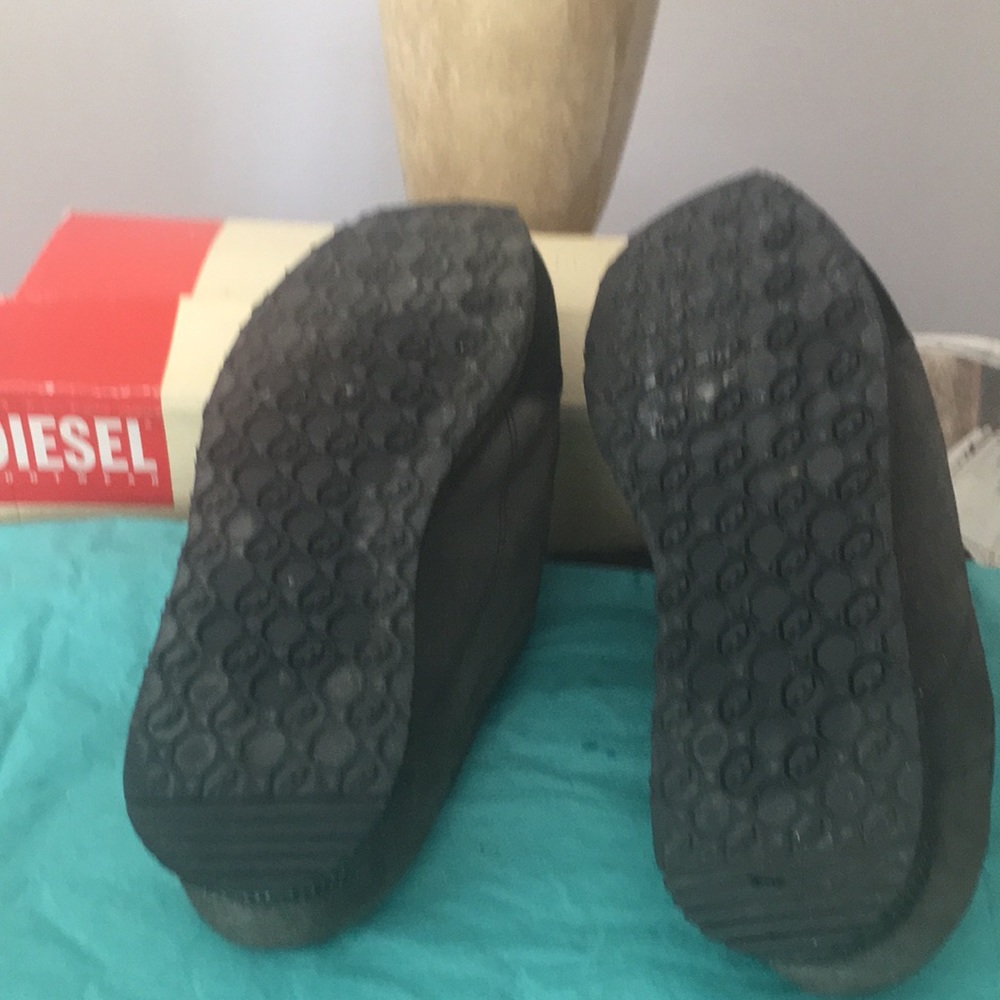 DIESEL SUEDE BACKLESS SNEAKERS WORN ONCE UNISEX - Picture 5 of 6